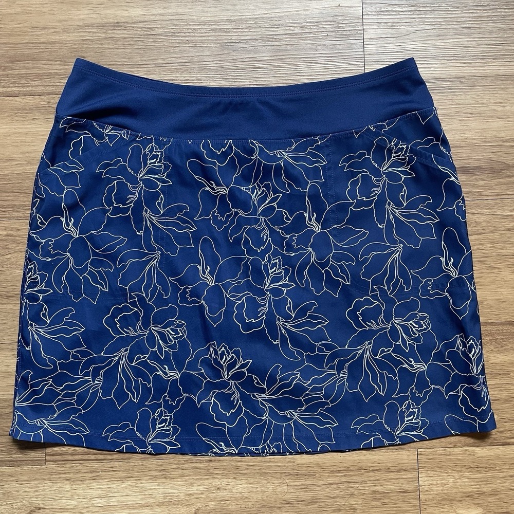 Cypress Club blue/white flower skort size L 2 back snap pockets, 2 front pockets
